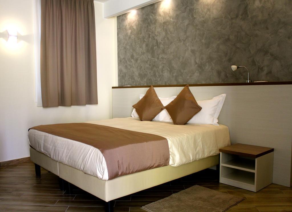 Bhl Boutique Rooms Legnano Oda fotoğraf